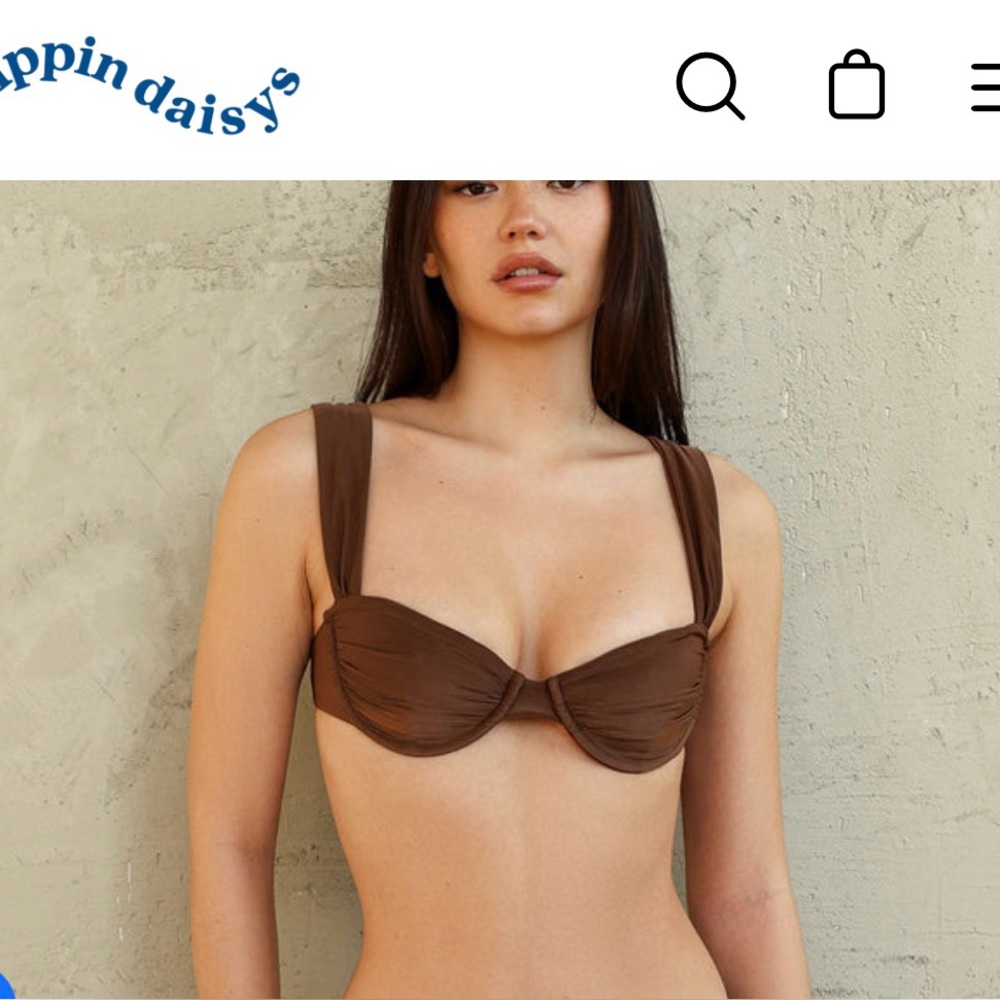NWT Dippin Daisys Bikini top ONLY
Ris-k Barbados